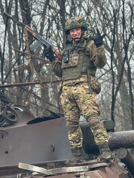 Младший сержант Шкандала Александр Денисович