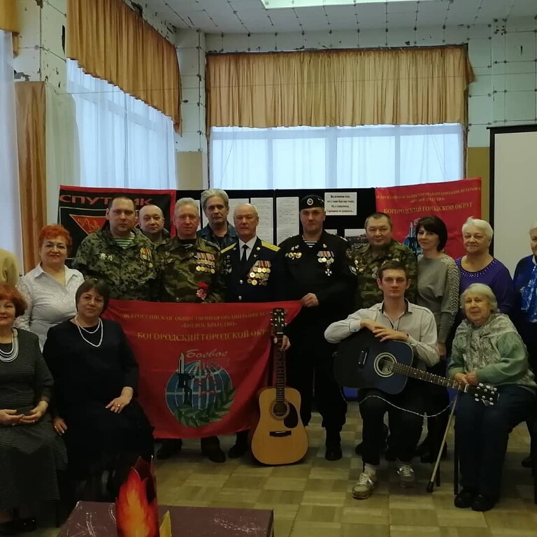 Вечер памяти "От героев былых времен, не осталось порой имен..." в МУК «Молзинский СДК»