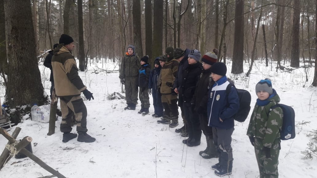 Тренировочный выход в лес Молодежного патриотического клуба «Слава»