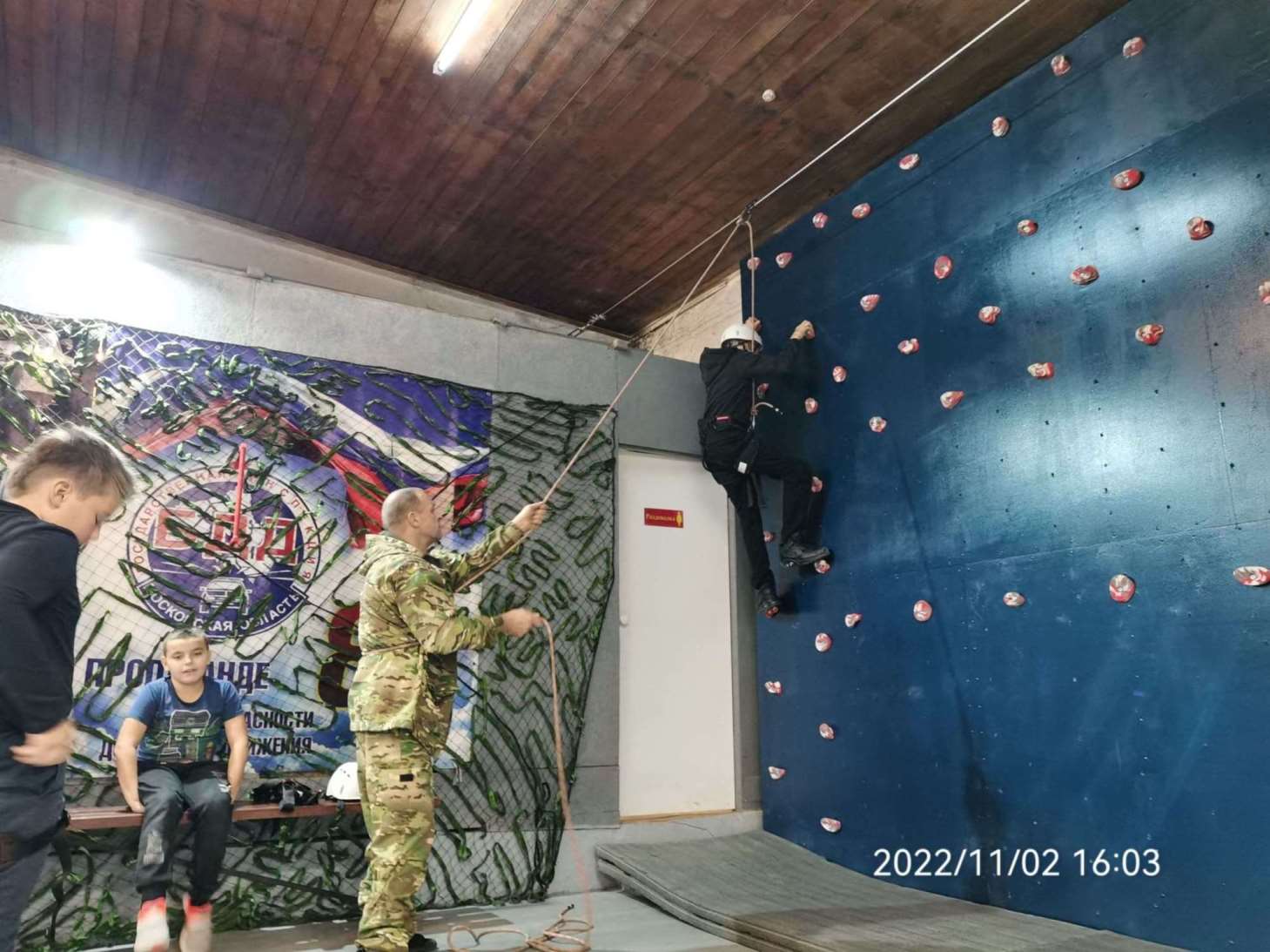 2 ноября 2022 года прошли занятия с воспитанниками МПК «Слава» БОО ВООВ «БОЕВОЕ БРАТСТВО» и объединения «Школа выживания»