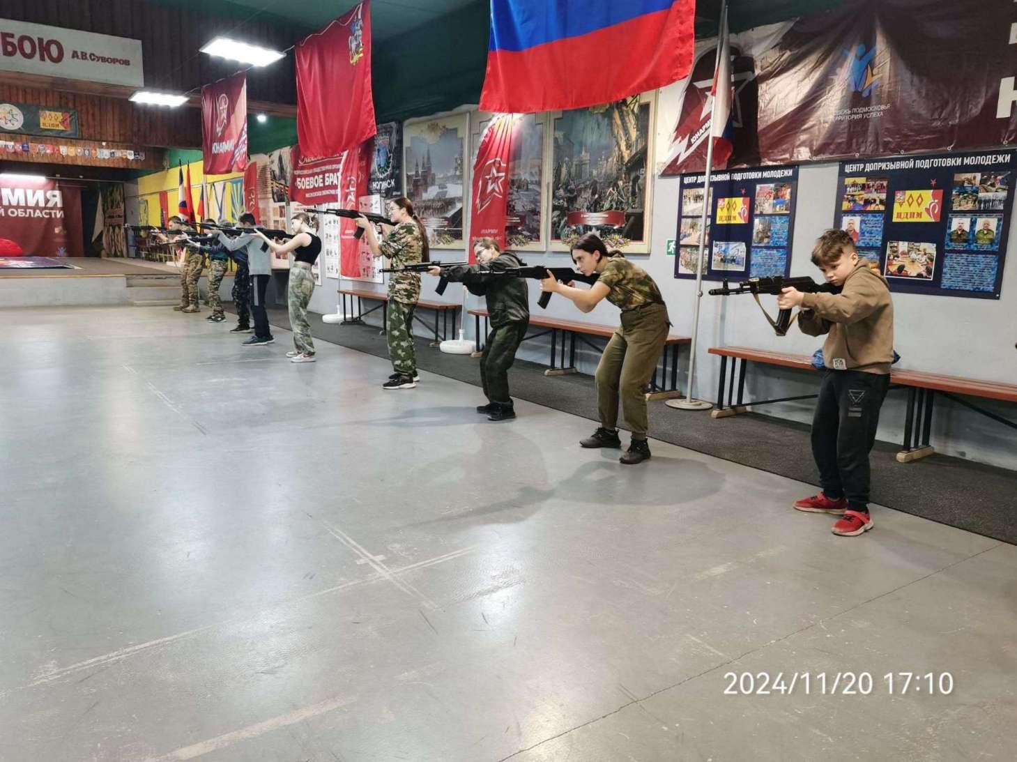 20 ноября 2024 года прошли занятия с воспитанниками МПК «Слава» по различным темам