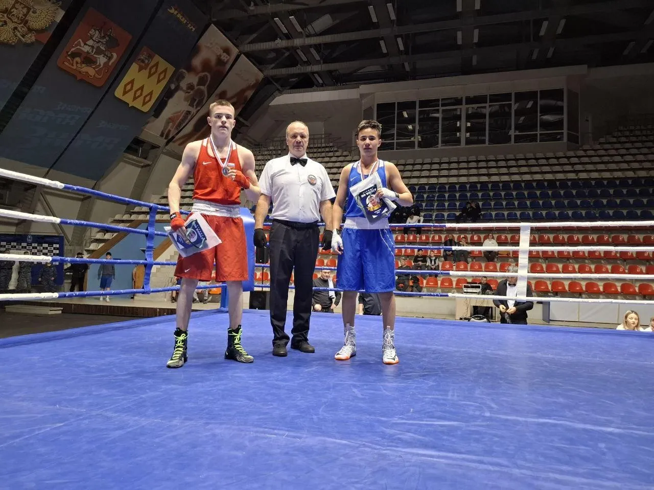 31 октября 2025 года в спортивно-оздоровительном комплексе «Знамя» в одиннадцатый раз прошли соревнования «Открытый ринг»