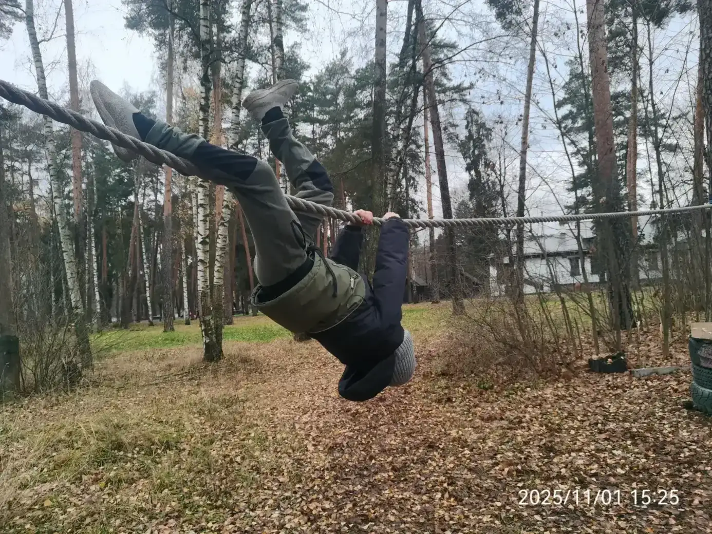 1 ноября 2025 года прошло занятие с воспитанниками МПК «Слава», направленное на развитие физических и практических навыков