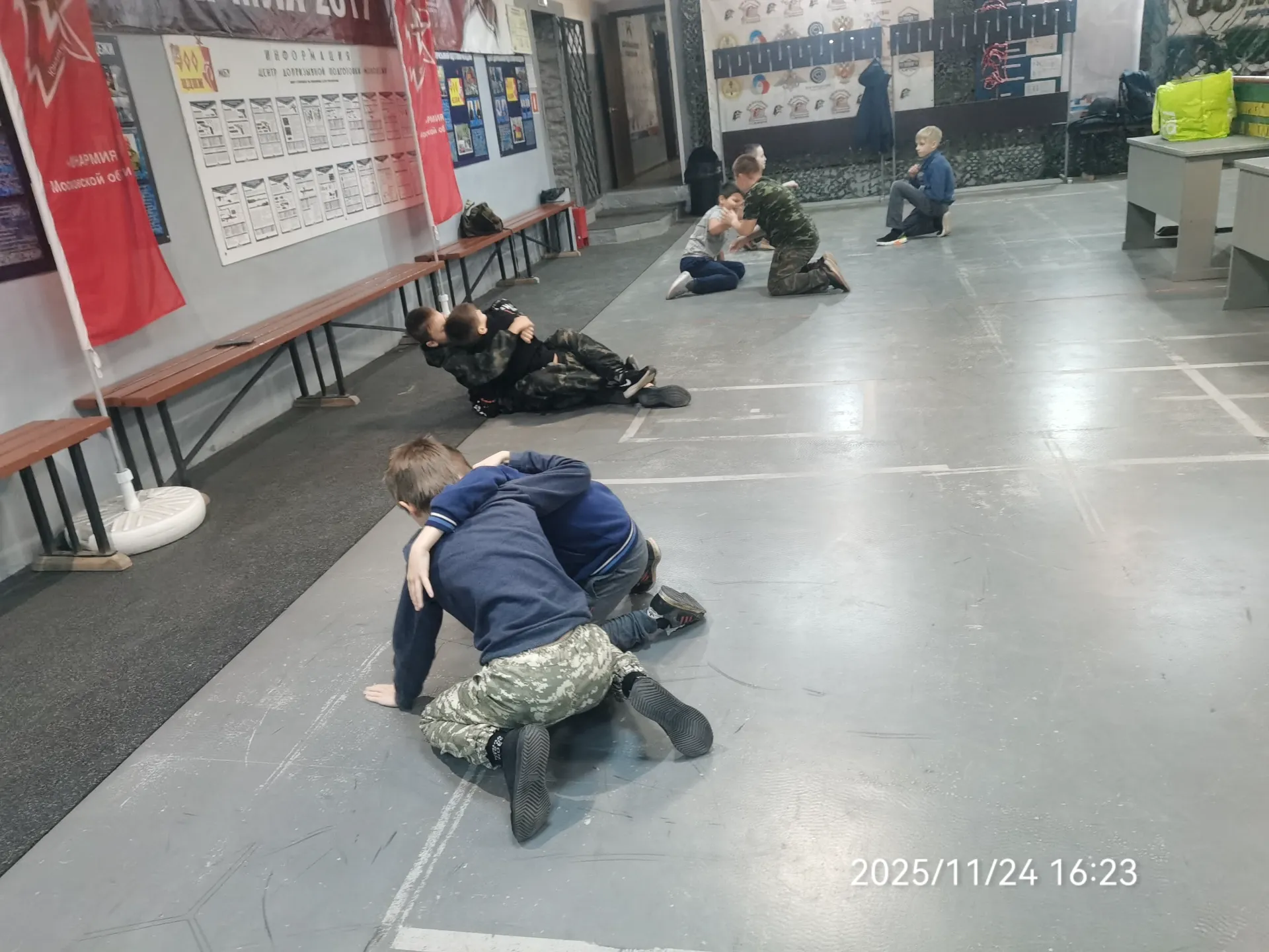 24 ноября 2025 года прошли учебно‑тренировочные занятия с воспитанниками МПК «Слава»